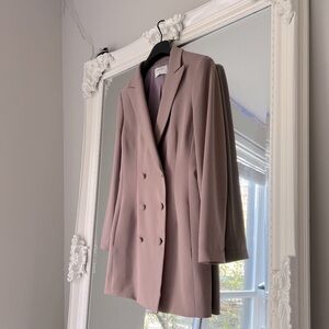 ARITZIA BABATON PELLI BLAZER DRESS